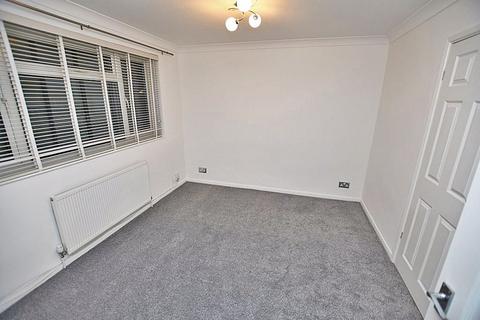 3 bedroom semi-detached house for sale, Ragstone Road, Maidstone