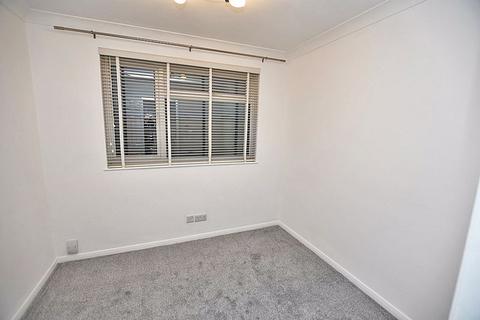 3 bedroom semi-detached house for sale, Ragstone Road, Maidstone
