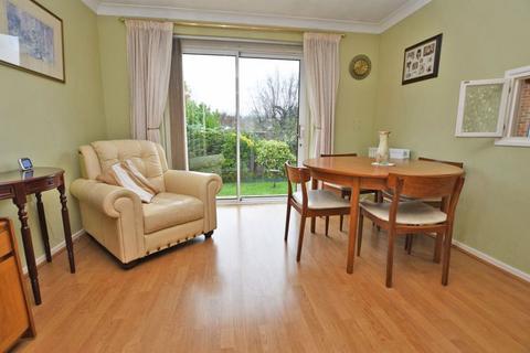 4 bedroom detached house for sale, Raymer Road, Maidstone