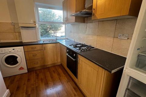 2 bedroom property to rent, Pinner Road, Harrow HA1