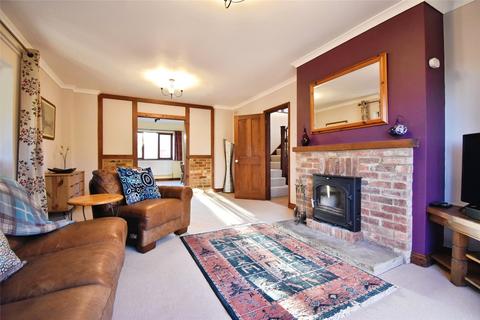 4 bedroom detached house for sale, The Paddock, Adstock