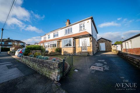 4 bedroom semi-detached house for sale, Brantcliffe Drive, Baildon, West Yorkshire.