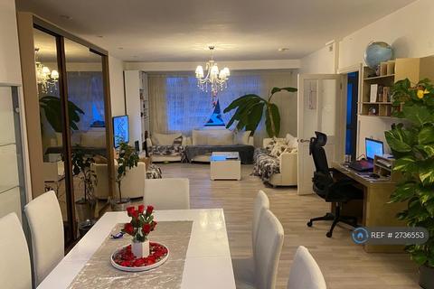 undefined, Cedar Avenue, Enfield, EN3