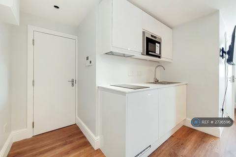 Studio to rent, Gloucester Place, London, NW1