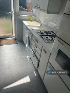 1 bedroom in a house share to rent, Brights Avenue, Rainham, RM13