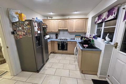 3 bedroom detached house for sale, Croft Drive, Mapplewell, Barnsley, S75 6AN