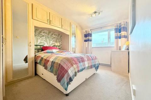 3 bedroom semi-detached house for sale, Ashfield Way, Limbury Mead, Luton, Bedfordshire, LU3 2UN