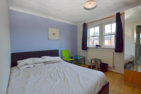 undefined, Cresswell Gardens, Barton Hills, Luton, Bedfordshire, LU3 4EX