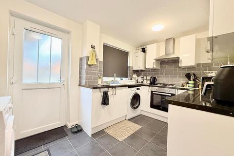 undefined, Cresswell Gardens, Barton Hills, Luton, Bedfordshire, LU3 4EX