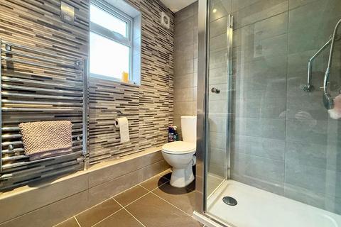 3 bedroom semi-detached house for sale, Ashfield Way, Limbury Mead, Luton, Bedfordshire, LU3 2UN