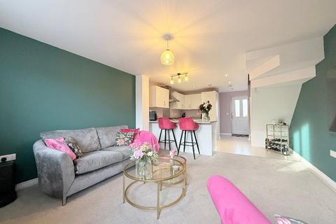 undefined, Dray Gardens, Warden Hills, Luton, Bedfordshire, LU3 3FF