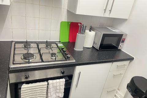 2 bedroom flat to rent, Junction Road, London