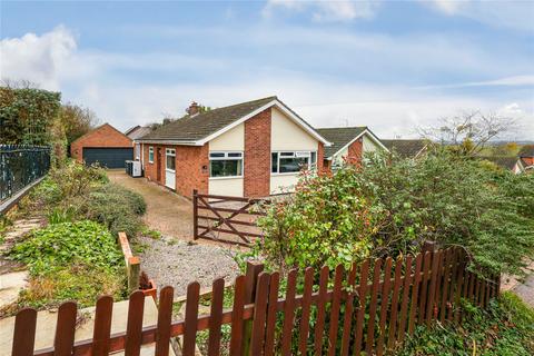 3 bedroom bungalow for sale - High Street, Gravenhurst, Bedfordshire, MK45