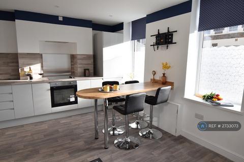2 bedroom flat to rent, Dalton Street, Cardiff, CF24