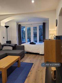 Studio to rent, London, London, NW3
