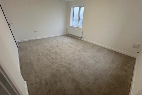 3 bedroom semi-detached house to rent, Stoneyford Green, Sutton-in-Ashfield