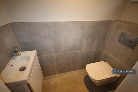 3 bedroom semi-detached house to rent, Main Street, Frodsham, WA6