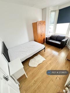 1 bedroom in a house share to rent, Leyton, London, E10