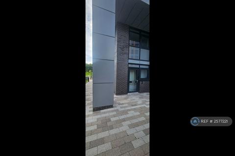 2 bedroom semi-detached house to rent, Furness Quay, Salford, M50