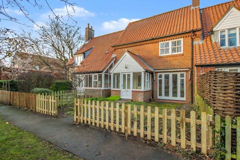 2 bedroom terraced house for sale - Polstede Place, Burnham Market