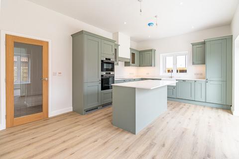 4 bedroom bungalow for sale, Lower Farm Mews, Tittleshall