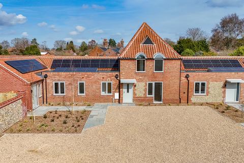 4 bedroom terraced house for sale, Lower Farm Mews, Tittleshall