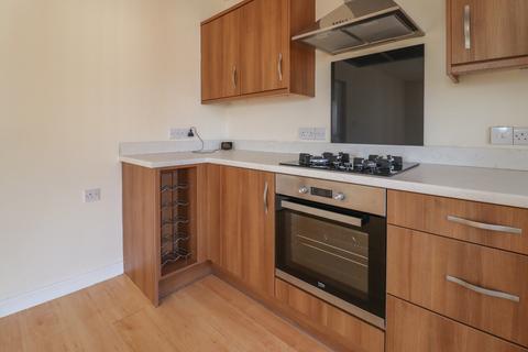 2 bedroom flat for sale, Wisbech Road, King's Lynn, Norfolk, PE30