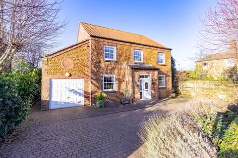 5 bedroom detached house for sale - High Street, Heacham