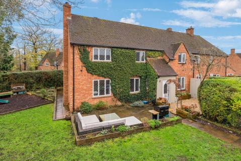 3 bedroom semi-detached house for sale - Coleshill, Amersham, HP7