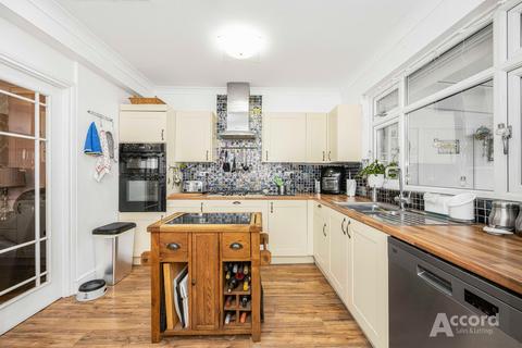 undefined, Playfield Avenue, Romford, RM5