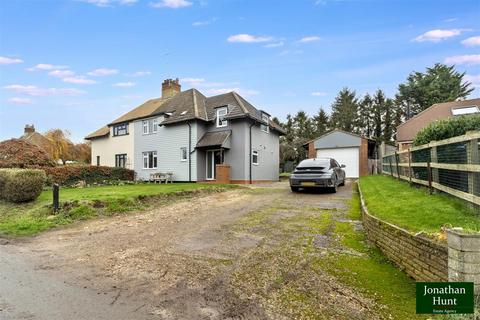 3 bedroom semi-detached house for sale, Hillview, Buntingford SG9
