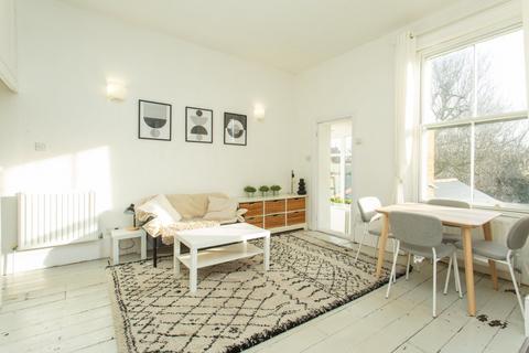 2 bedroom flat to rent, West Cliff, Whitstable, Kent, CT5