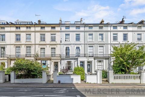 2 bedroom flat to rent - College Crescent, London NW3