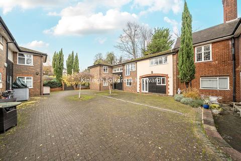 Denbridge Road, Bromley, BR1