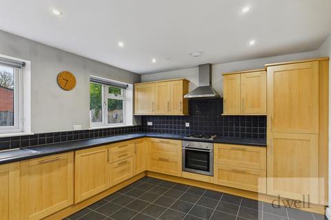 3 bedroom detached house to rent, Harrogate Road, Moortown, Leeds, LS17