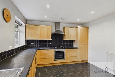 3 bedroom detached house to rent, Harrogate Road, Moortown, Leeds, LS17
