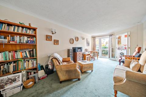 undefined, Mervyn Road, Shepperton, TW17