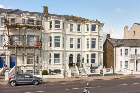 1 bedroom apartment to rent, Marine Parade, Worthing