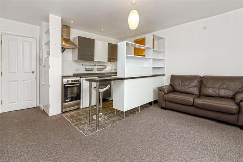 1 bedroom apartment to rent, Marine Parade, Worthing