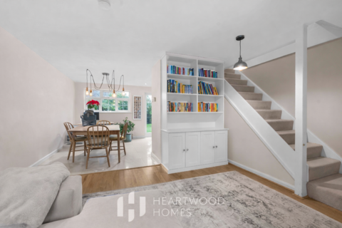 undefined, Villiers Crescent, St Albans, AL4 9HZ