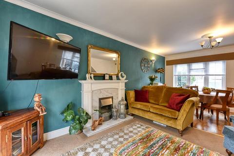 4 bedroom house for sale, Lorimer Avenue, Gedling, Nottingham