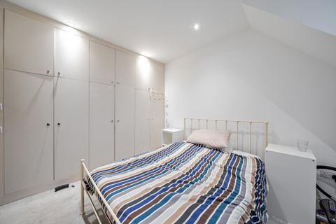 1 bedroom flat to rent, Uxbridge Road, London, W12