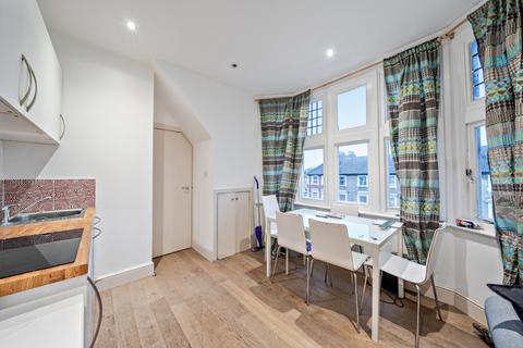 1 bedroom flat to rent, Uxbridge Road, London, W12