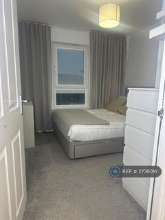 2 bedroom flat to rent, Springfield Gardens, Glasgow, G31