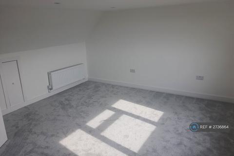 3 bedroom maisonette to rent, Vernon Avenue, Peacehaven, BN10