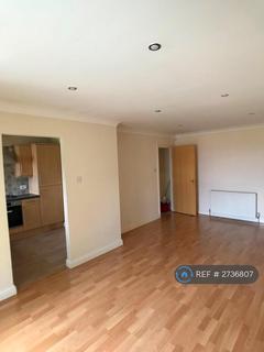 2 bedroom flat to rent, Chantry Court, Morley, LS27