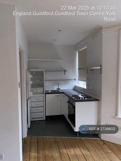 Studio to rent, York Road, Guildford, GU1