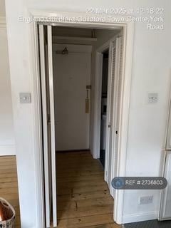 Studio to rent, York Road, Guildford, GU1