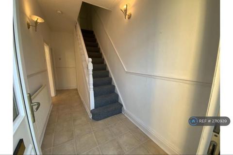 3 bedroom terraced house to rent, Batley Street, Liverpool, L13