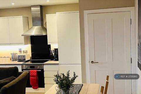 1 bedroom in a flat share to rent, Southchurch Road, Southend-On-Sea, SS1